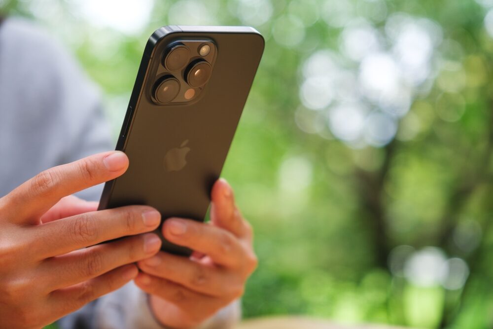 Dimostrazione animazione iPhone Duo su Galaxy Z Fold 8