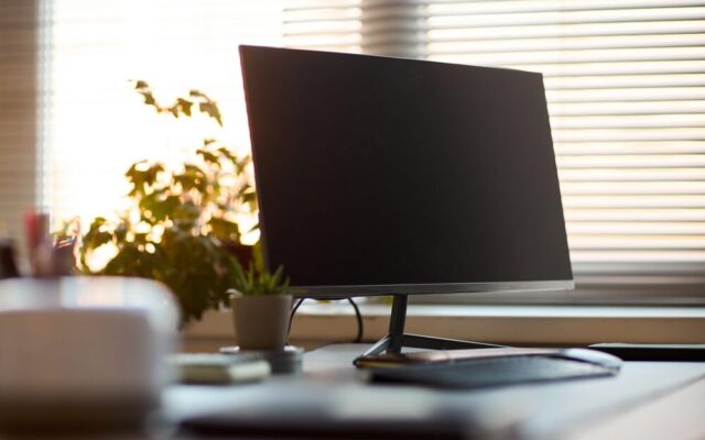Monitor touchscreen magnetico Vivo